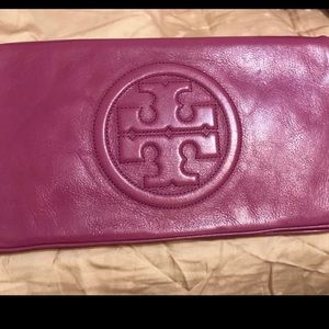 Pink NWOT Tory Burch clutch